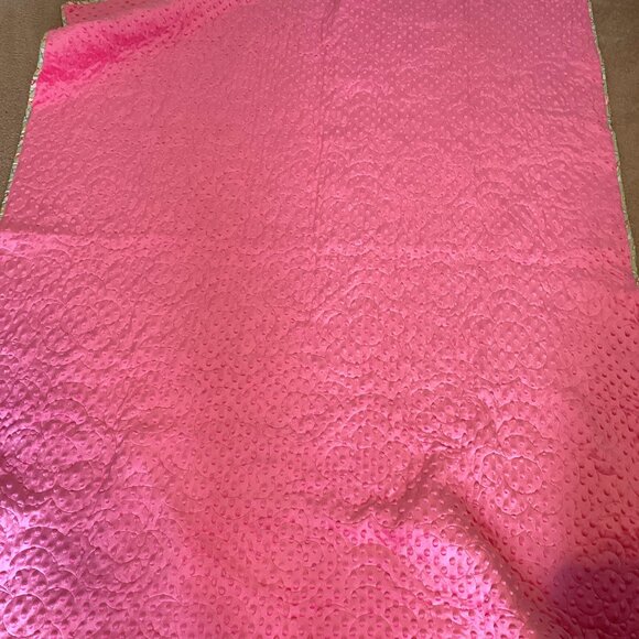 New Handmade Finished Quilted Quilt Throw Blanket Pink Minky Cotton 62"  x 51" - Picture 7 of 8